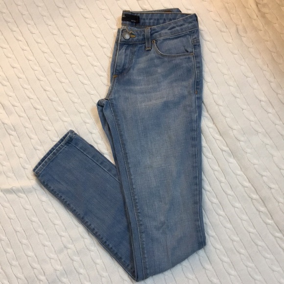 BDG Skinny Jeans - size 26 - Picture 3 of 4